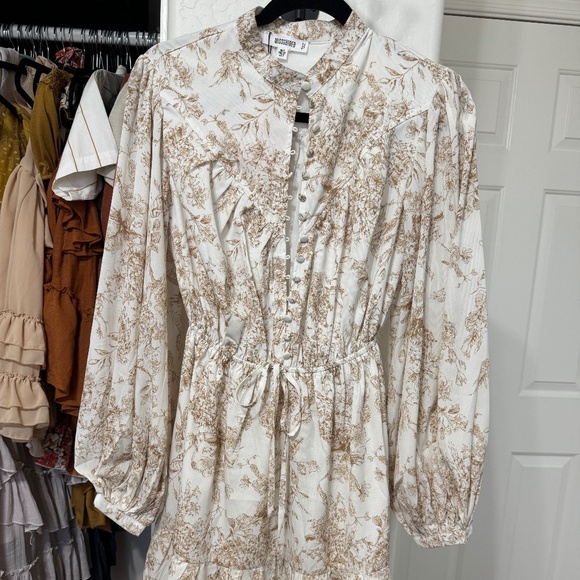 Missguided Button Front A-Line Dress Floral White and Cream NWT Size 0 Small - Picture 2 of 6